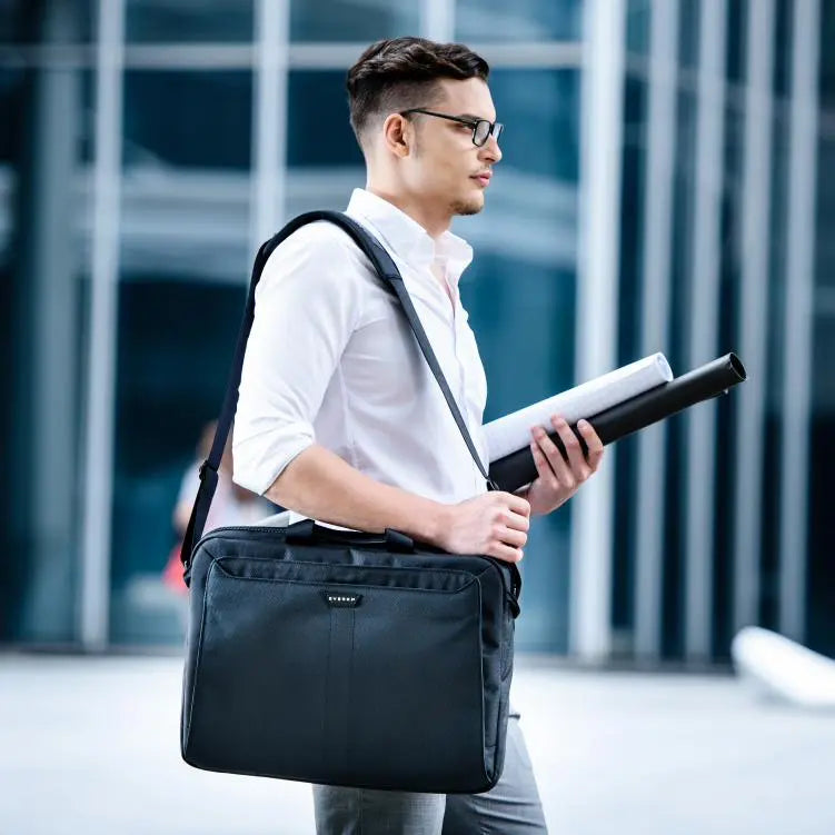 Everki Lunar Briefcase -The Professional Look of a Briefcase